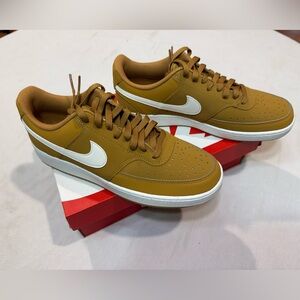 Men’s Size 9.5 Nike Court Vision Low Men's Shoes (Wheat/Sail)